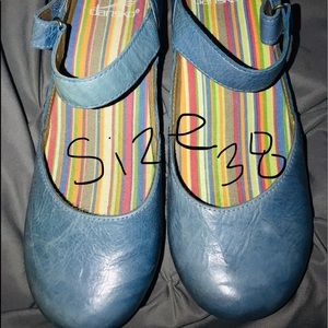Dansko nursing shoes